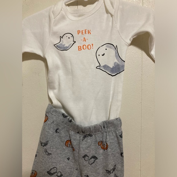 Carters Baby Two Piece Peek a Boo Halloween Set Size 3 M NWOT - Picture 2 of 6